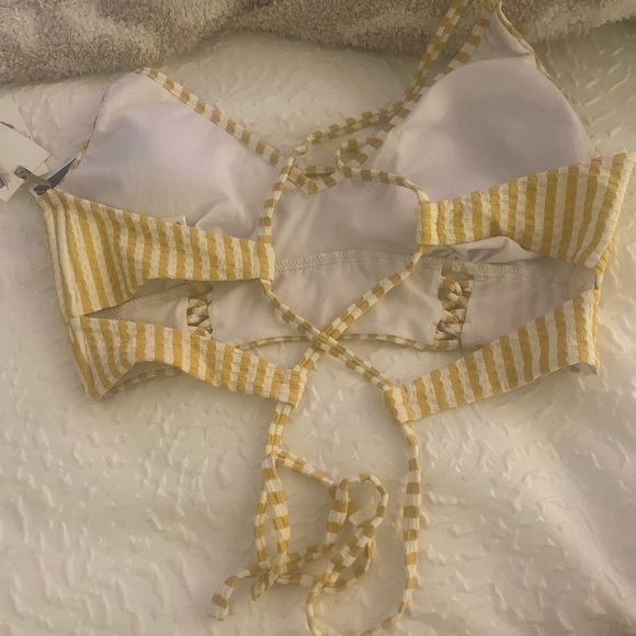 NWT - 3 pieces! Yellow Bikini with extra bottoms -jessica simpson - Picture 2 of 5